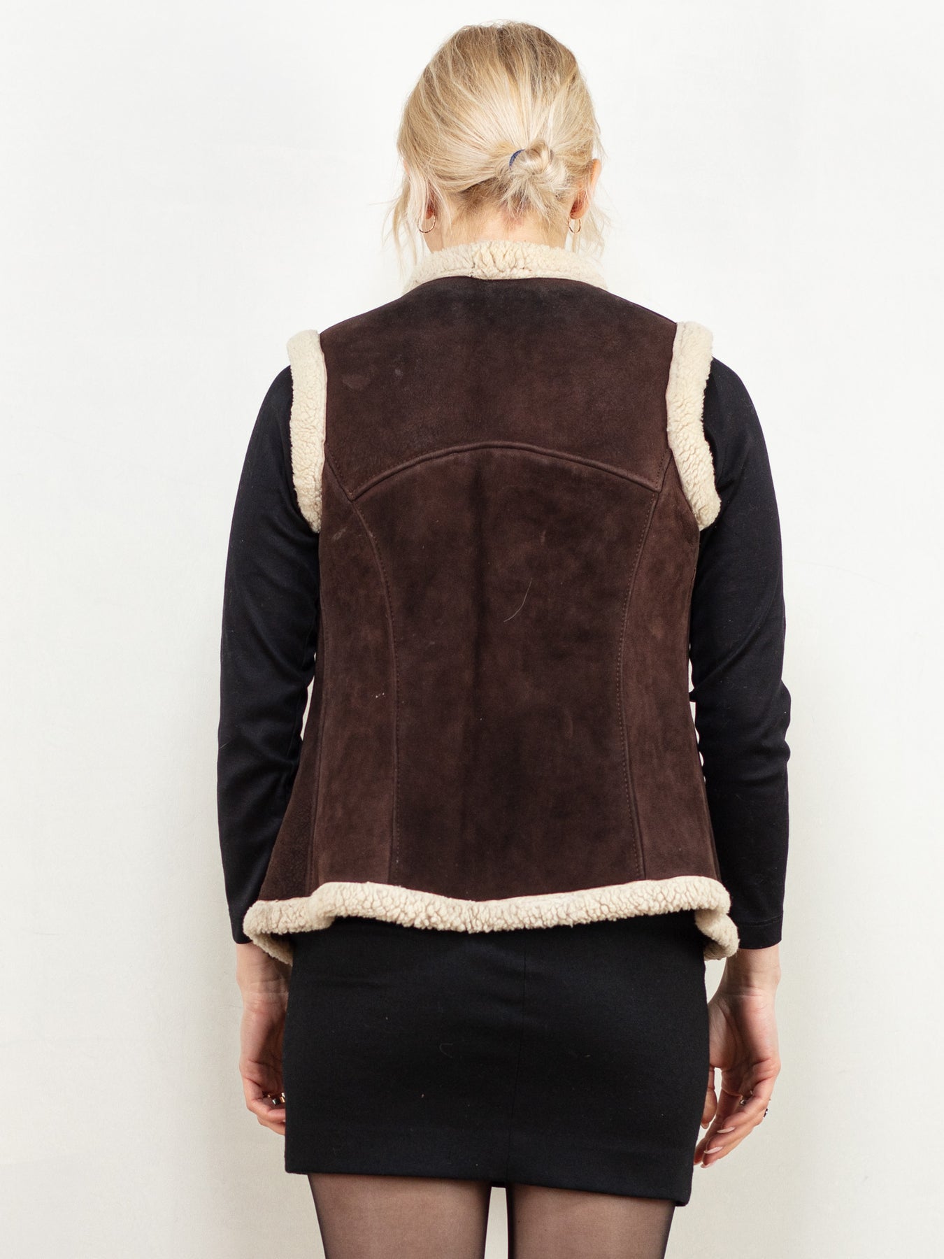 WOMEN CONTRASTING SHEARLING VEST IN BROWN