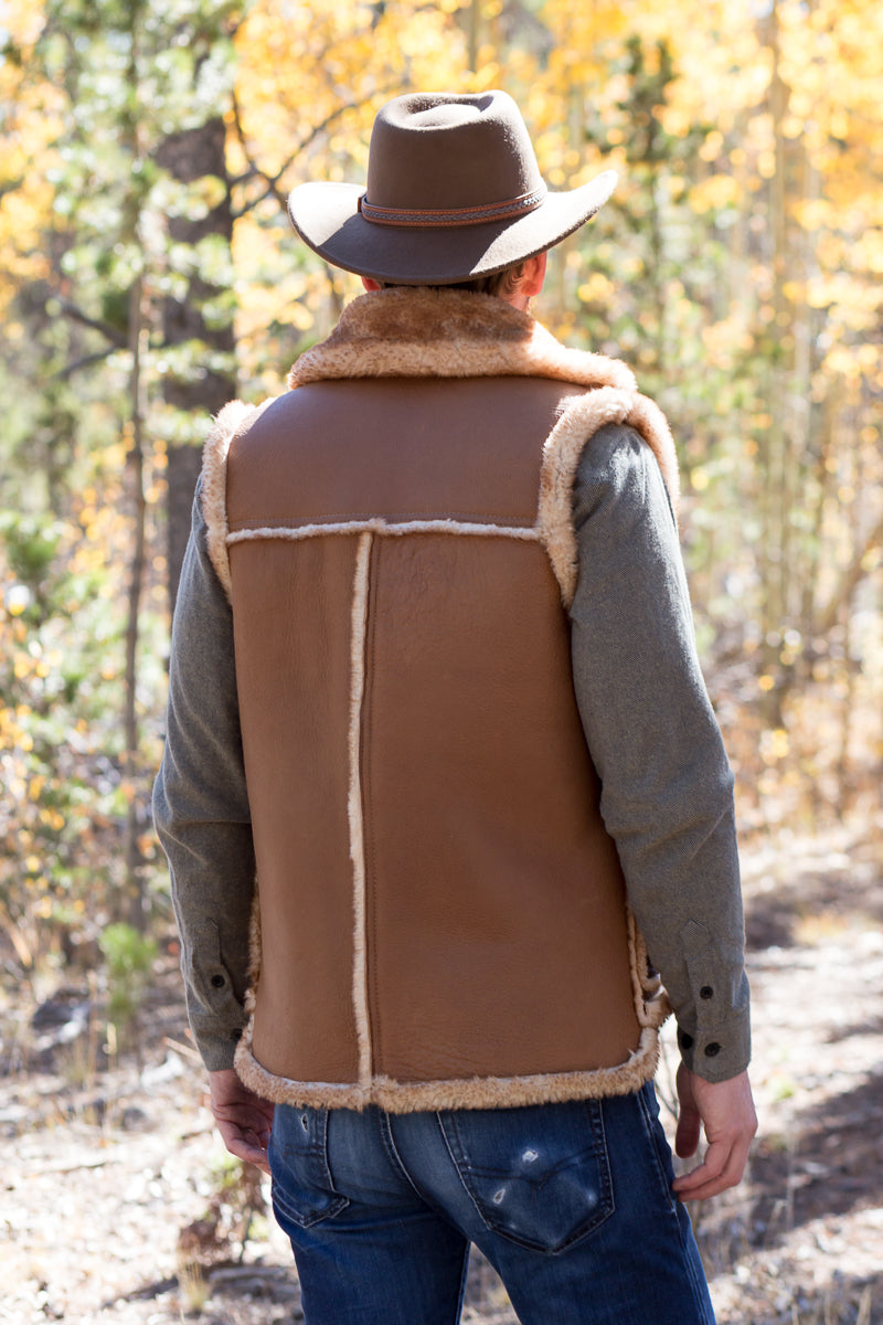 Men’s Sheepskin Mountaineer Vest with Collar (Wool-Out Seams)