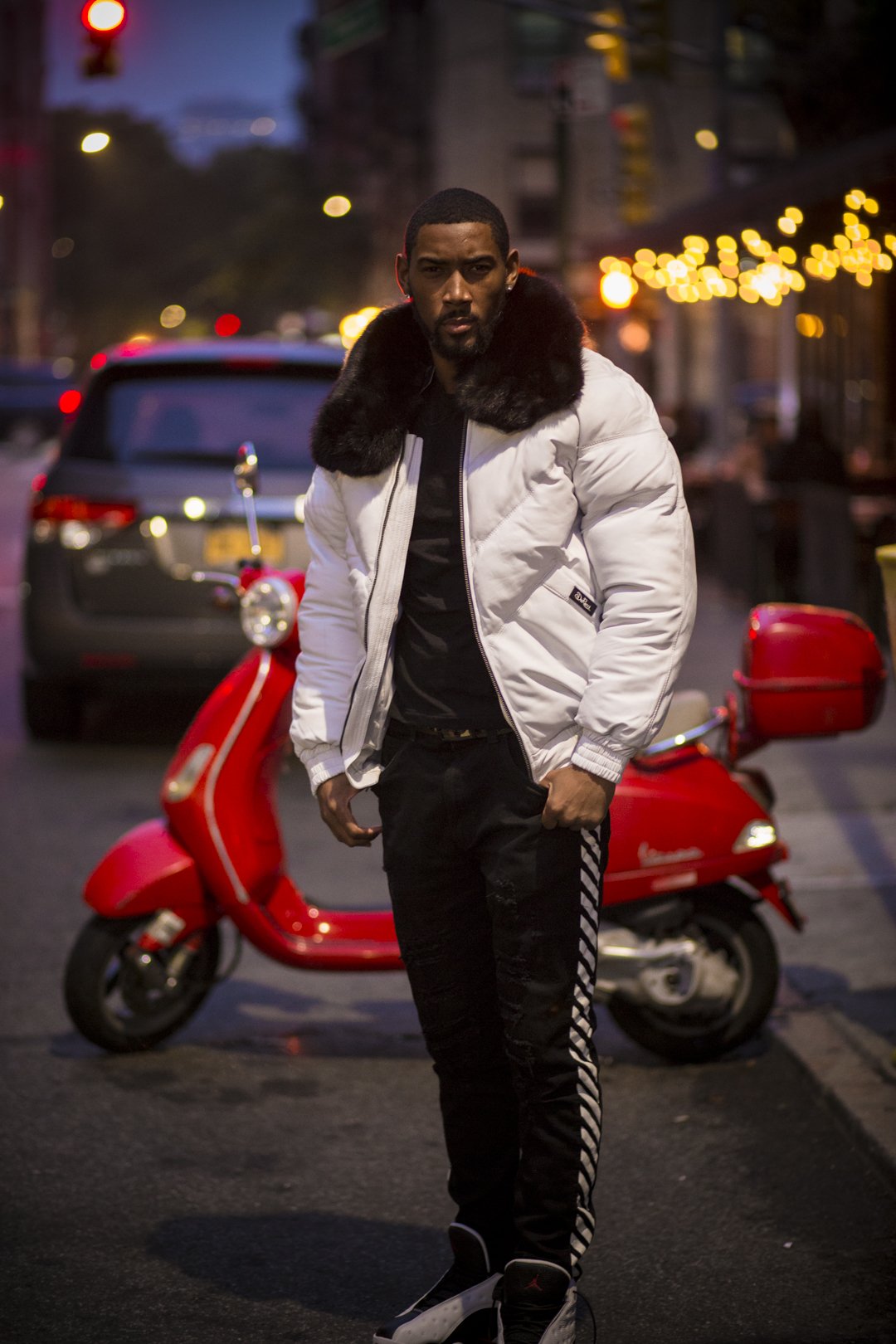 Stylish White Men’s V Bomber Jacket with Luxe Black Fur Trim