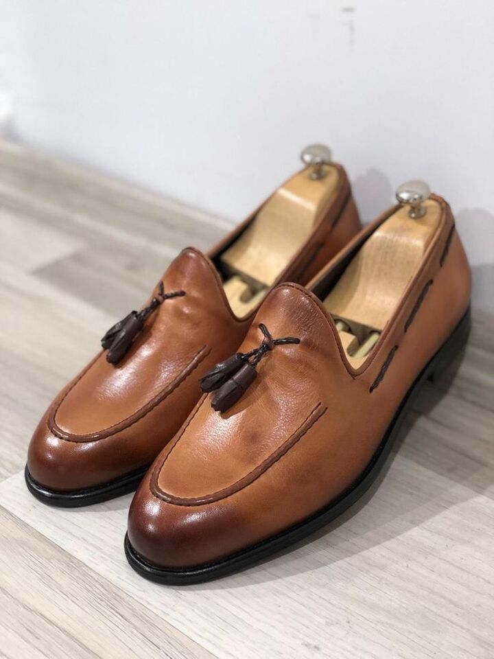 Handmade Men's Brown Tassel Loafer Narrow Toe Original Leather Loafer Shoes