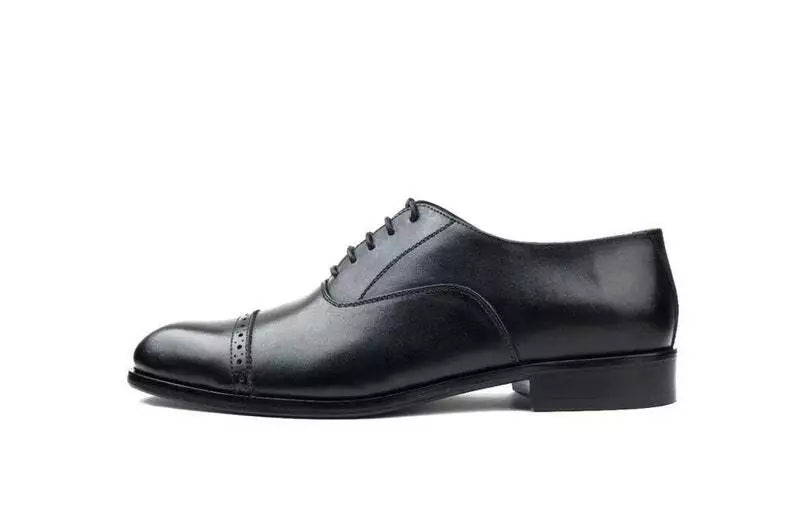 Handmade men black leather formal dress shoes, oxford lace up dress